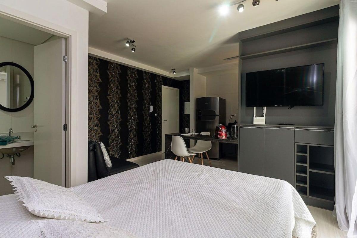 Ar, Wi-Fi, Piscina, Confortavel E Muito Bem Localizado Lejlighed São José dos Campos Eksteriør billede