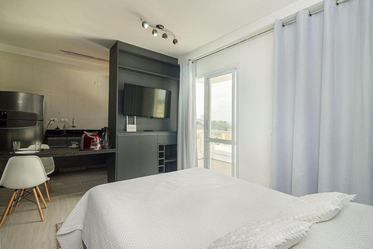 Ar, Wi-Fi, Piscina, Confortavel E Muito Bem Localizado Lejlighed São José dos Campos Eksteriør billede